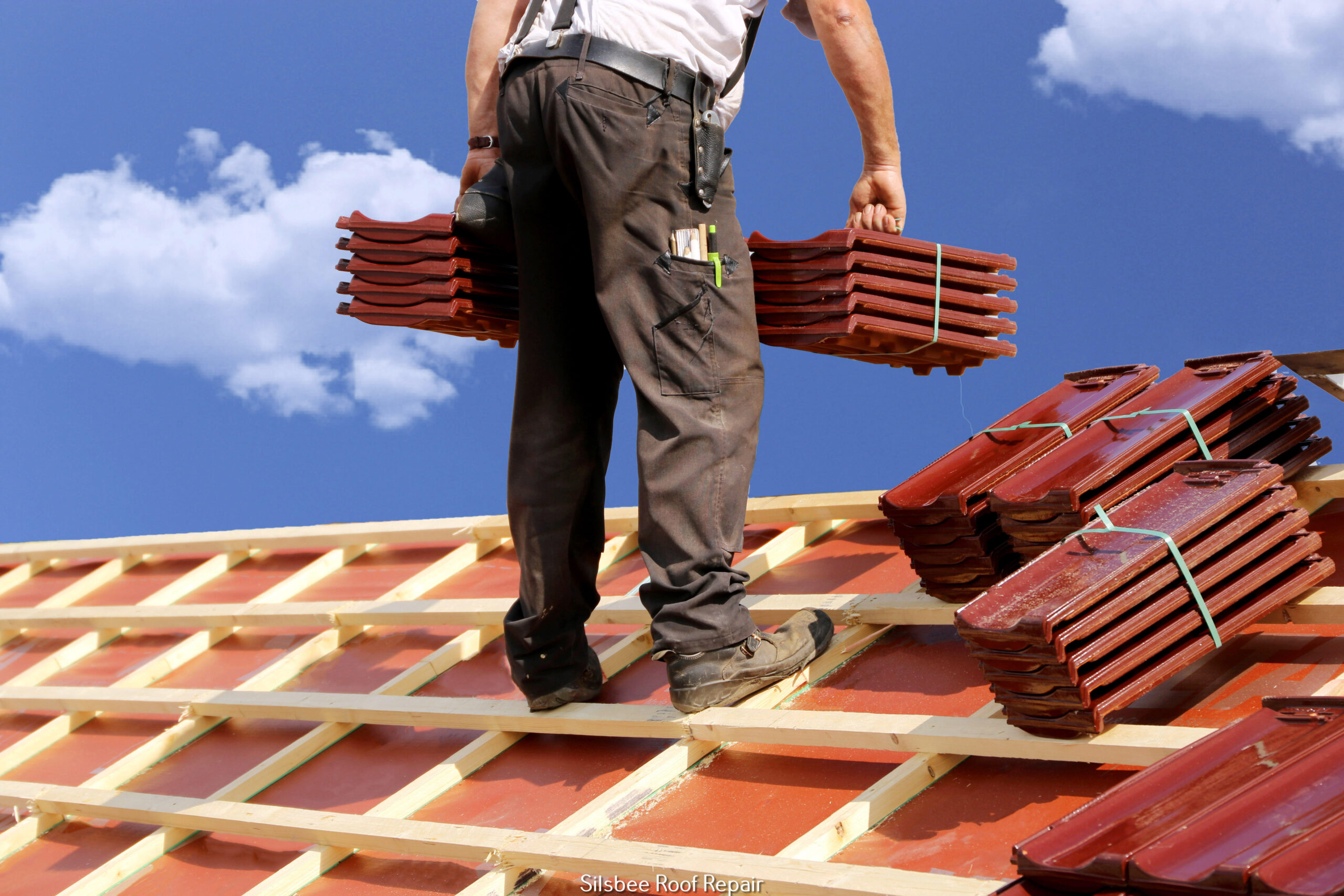 Read more about the article The Role of a Roofing Specialist: Ensuring Precision and Quality